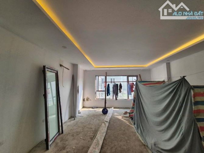 BÁN NHÀ Định Công Hạ, DT 40m2, 7 tầng, MT 4,75m, 11,5 tỷ - 2