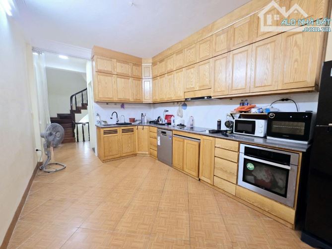 BÁN NHÀ RIÊNG PHỐ LẠC LONG QUÂN TÂY HỒ - ÔTÔ 7 CHỖ VÀO NHÀ - 6 TẦNG - 13.5T - 2