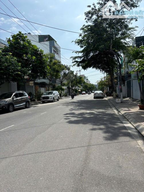 BÁN ĐẤT TẶNG NHÀ CẤP 4 MẶT TIỀN PHÙNG HƯNG-PHƯỚC LONG.DT 104M NGAG 5M.HUỚG TN SỔ HOÀN CÔNG - 2