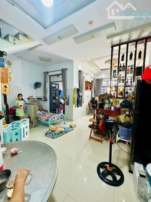 Bán nhà đẹp 6x10m ngay TL37 giá 4ty 38 TL - 2