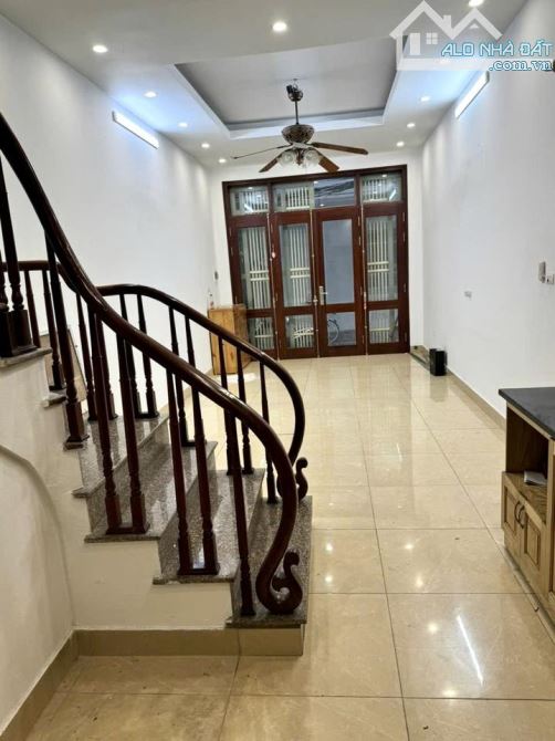 🔥 CĂN NHÀ “ẨN MÌNH” TRÊN PHỐ ĐƯỜNG LÁNG – KINH DOANH HÁI RA TIỀN – Ô TÔ TRÁNH – ĐÃ CÓ PHÉ - 2