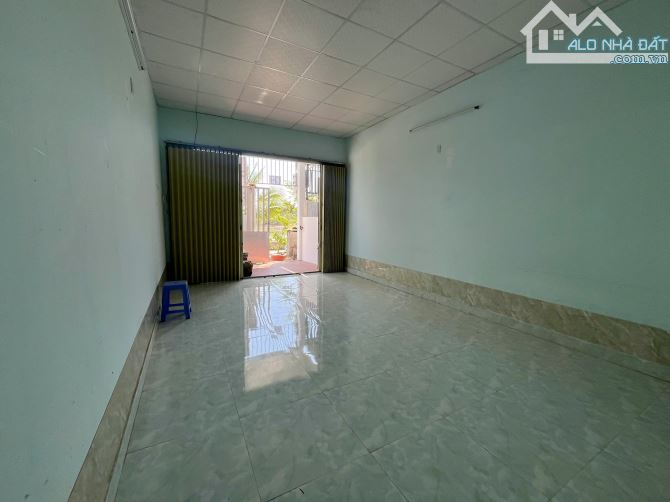 Bán nhà 2 tầng view sông tái định cư Thuỷ Tú, xã Vĩnh Thái, thành phố Nha Trang - 2