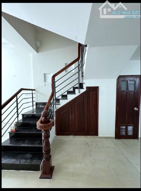 HẠ GIÁ BÁN GẤP NHÀ 4 TẦNG 60M2, MẶT TIỀN HẠNH THÔNG TÂY, GÒ VẤP. 9 TỈ - 2