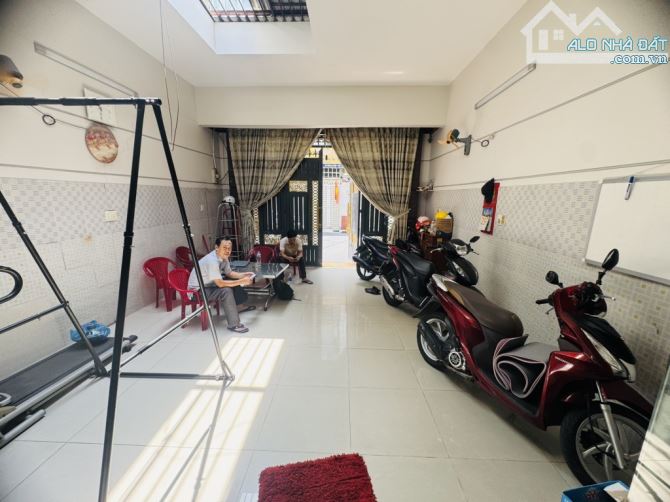 12.8 Tỷ- 5x25m 2 tầng- Thoại Ngọc Hầu- Luỹ Bán Bích- TIỆN XÂY CHDV. - 2