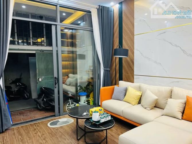 Bán nhà Hồ Tùng Mậu, Bắc Từ Liêm, nhỉnh 8 tỷ, DT 45m, Mt 4m, 3 tầng. - 2