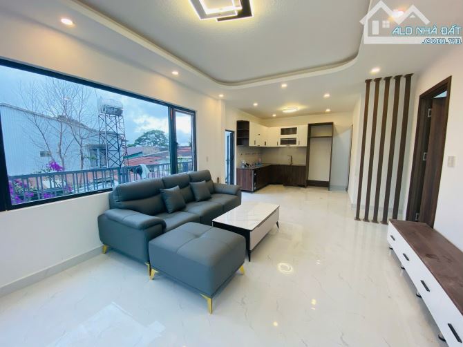 NHÀ SÂN VƯỜN MỚI HOÀN THIỆN Ở THÁNH TÂM  CÓ VIEW - 2
