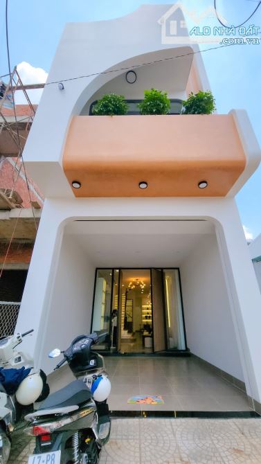 NHÀ FULL NỘI THẤT GẦN CHỢ Y NUÊ: GIÁ 3.95 tỷ - 2