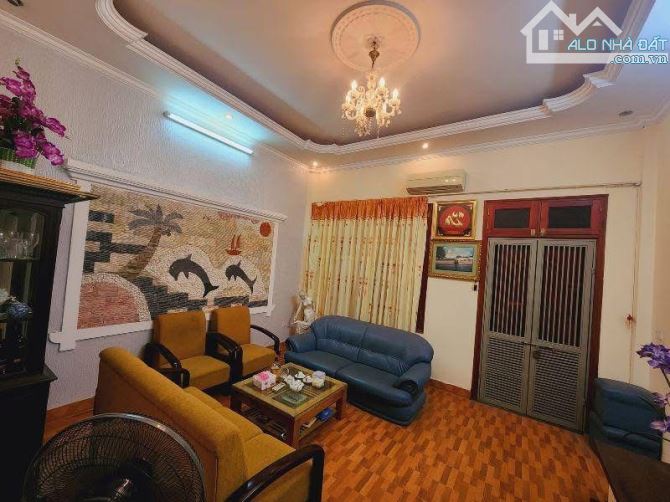 NHÀ CHÙA LÁNG - ĐỐNG ĐA - 4 TẦNG - DIỆN TÍCH 50M - PHÂN LÔ - NGÕ OTO - 2