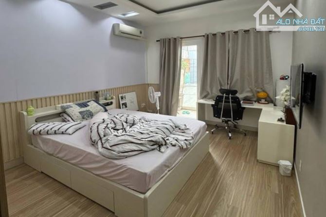 Bán nhà hẻm 3m, Trường Chinh, Tân Bình, 58 m² (3.7m x 15.7m), 3 tầng - Giá 8 tỷ TL - 2