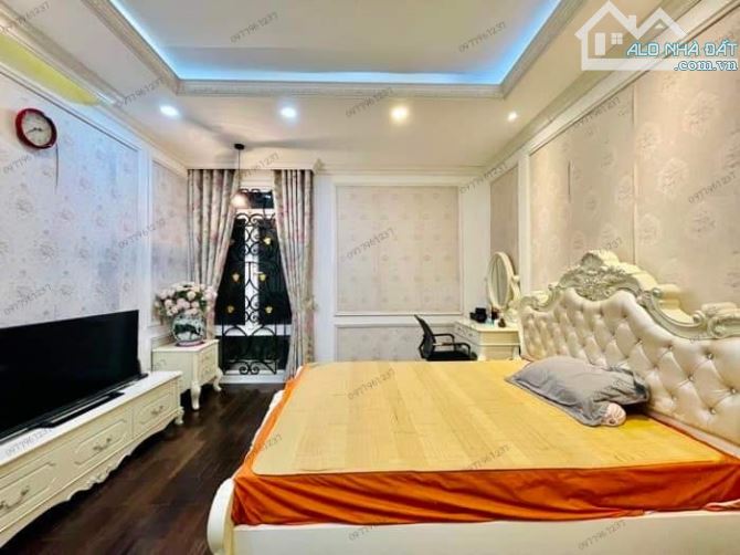BÁN NHÀ PHÂN LÔ QUÂN ĐỘI 58m2 - MẶT TIỀN 5M - 7T THANG MÁY - 2 Ô TÔ TRÁNH - 2