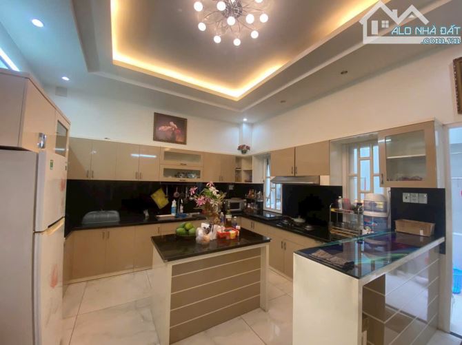 Bán biệt thự Phan Đăng Lưu 7*18m,nở hậu 9m 23.9 tỷ TL - 2