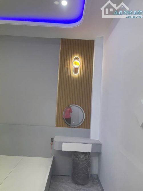 Cần bán gấp nhà 3 tầng, hẻm ô tô thông Đình Phong Phú Tăng Nhơn Phú B, 64m2, chỉ 7 tỷ X - 2