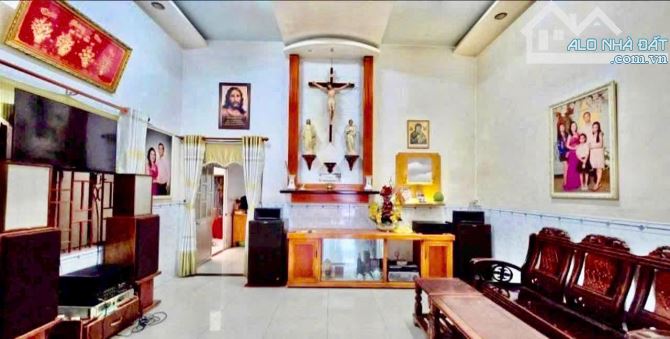 Bán nhà mặt tiền hẻm chợ Lộ Đức kinh doanh _117m2_SHR_thổ cư Hoàn công chỉ 2.8tỉ . - 2