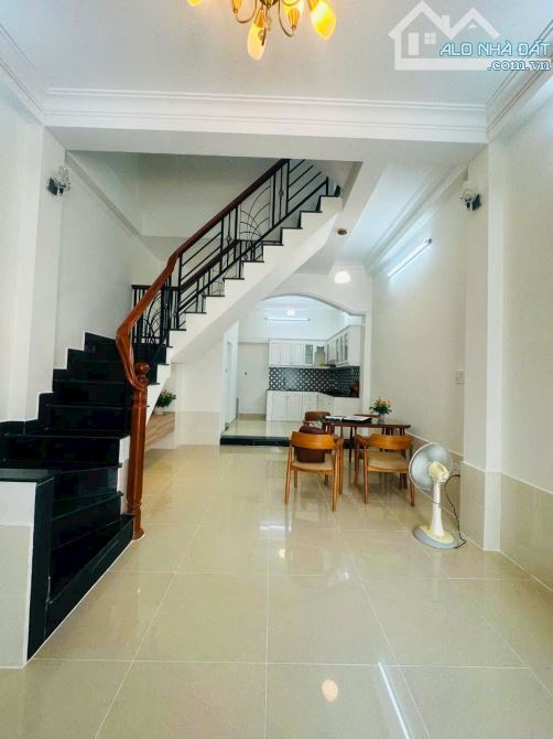 8..3 TỶ  QUẬN BÌNH THẠNH P7 - NƠ TRANG LONG -  XE HƠI ĐỖ CỬA - 4.1mx10m - 4 TẦNG HOÀN CÔNG - 2