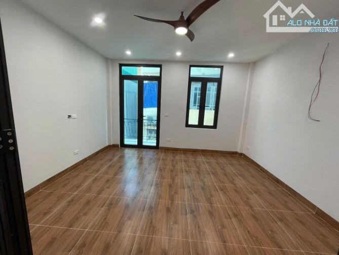Bán nhà Hưng Phúc, Yên Sở, mặt ngõ thông kinh doanh, gần hồ điều hòa 35 m2, 7 tỷ 750 - 2