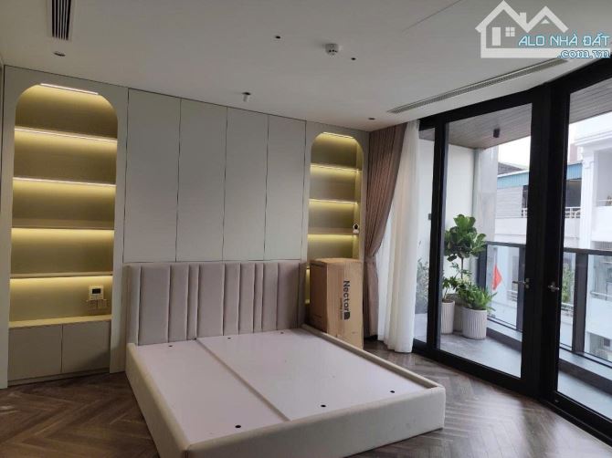 BÁN NHÀ MẶT PHỐ ĐỒNG CỔ, KINH DOANH ĐỈNH CAO - Ở THƯỢNG LƯU, 82,5M2, GIÁ 23,7TỶ - 2