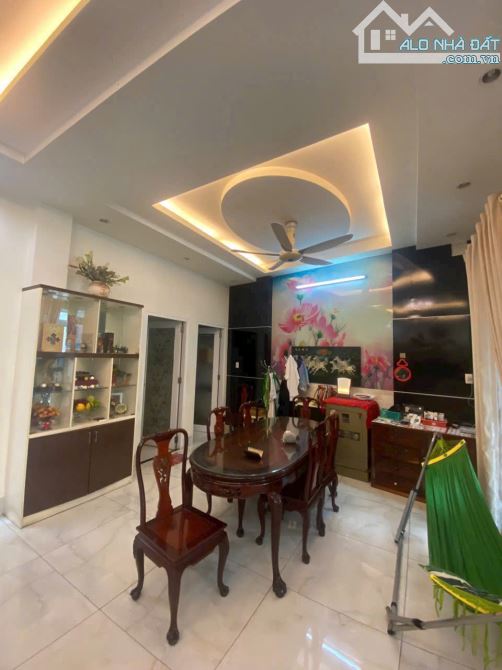 Hẻm xe tải gần Phan Đăng Lưu 7m x 19m nở hậu 9m2, kết cấu 3 tầng + sân thượng - 2