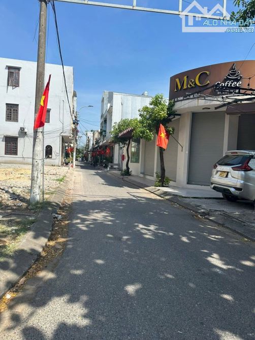 📌📌📌Làm việc trực tiếp!!!🏫 Chào bán nhà mặt tiền đường 3.75m vỉa hè 1m  K18 Phùng Hưng - 2
