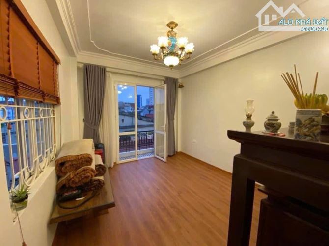 DUY NHẤT-PHỐ THÁI THỊNH - NHÀ ĐẸP AN YÊN-40m x 5TẦNG - 2