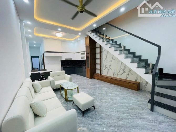 Nhà lầu gần Bửu Long, 2 tỷ 15, sổ riêng thổ cư, đường nhựa 8m, có hô trợ mua góp. - 2