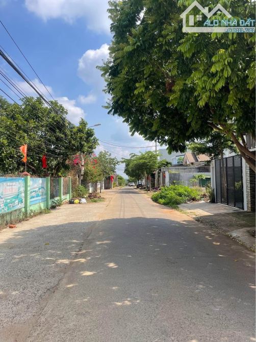 BÁN ĐẤT ĐẦU HẺM 56 NGUYỄN THỊ ĐỊNH 5X29,5M GIÁ 2,479 tỷ - 2