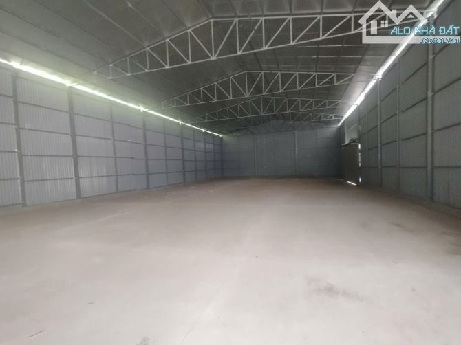 Cho thuê kho đường Kim Giang, Thanh Trì. DT 1000m2, cao 7m, dựng mới 100% chưa sử dụng. Gi - 2