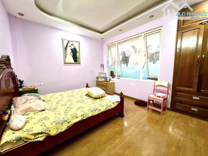 Bán nhà cách 5m ra phố Vũ Tông Phan, Lô góc, oto vòng quanh,KD đỉnh, 18.5 tỷ - 2