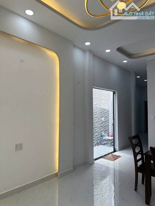Bán nhà hẻm Chiến Lược, Bình Tân, sổ nở hậu, 77m² - 5x15.5 , chỉ 4.25 tỷ - 2