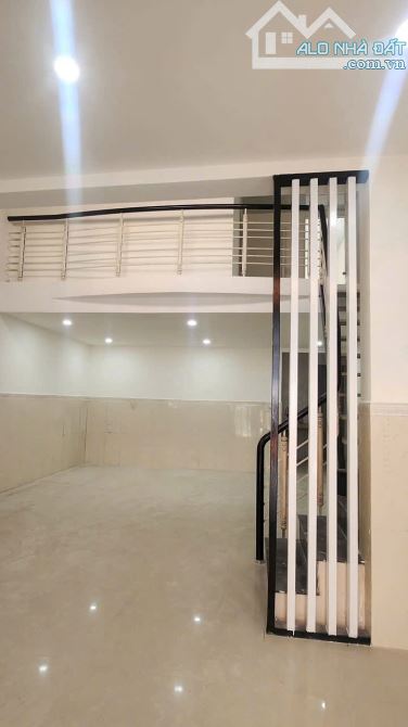 Bán nhà kiệt thông Trần Cao Vân, DT 50.8m2, thông ra Nguyễn Tất Thành, gần Ông Ích Khiêm - 2