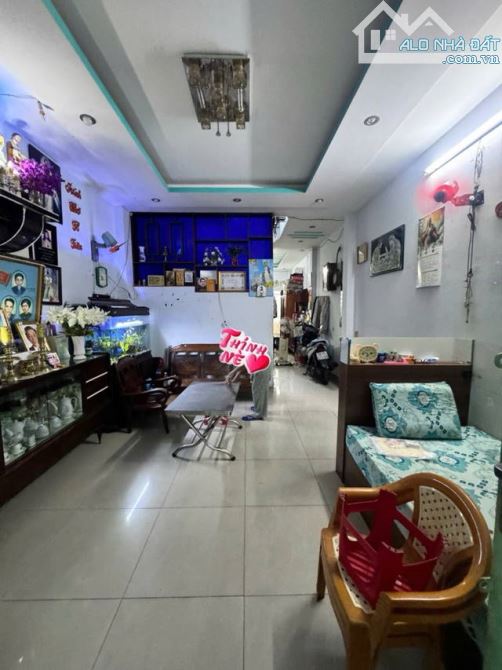BÁN NHÀ 1/ GÒ DẦU - TÂN PHÚ - SÁT MẶT TIỀN - HẺM XE HƠI - 2 TẦNG - 56M2 - 5 TỶ HƠN - 2