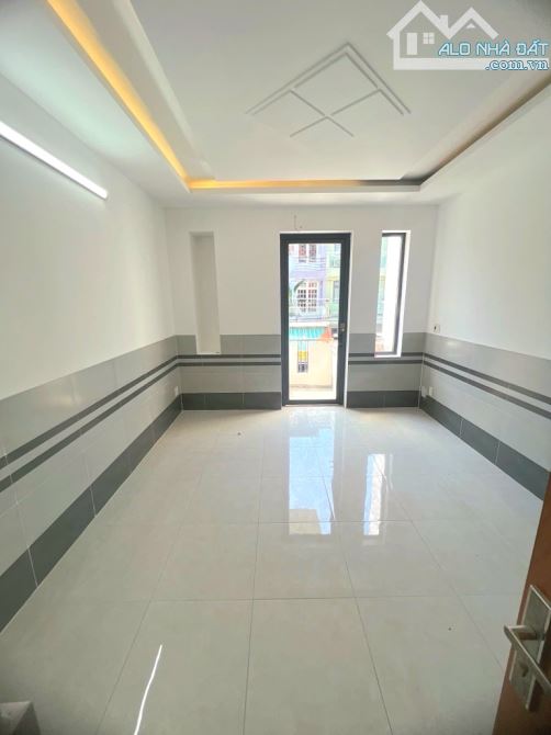 Bán Nhà Tên Lửa - 4x23 - 90m2 - Có Thang Máy - Gần Nhà Phaolo - Aeon Mall - Chỉ 11.X Tỷ - 2