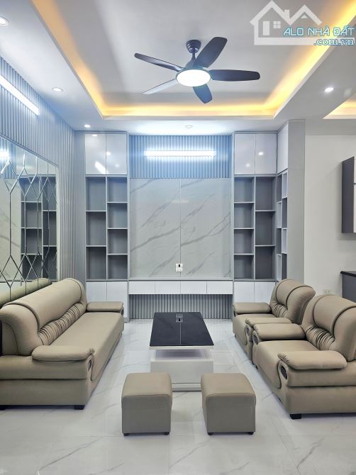 TRẦN QUANG DIỆU 7 TẦNG THANG MÁY - MẶT TIỀN 5M - Ô TÔ ĐỖ CỬA 14.9 tỷ - 2
