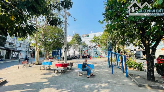 Bán nhà 3 tầng, hoàn công chuẩn, đường 7m thông, ngay Hoàng Diệu 2, k lộ giới quy hoạch - 2