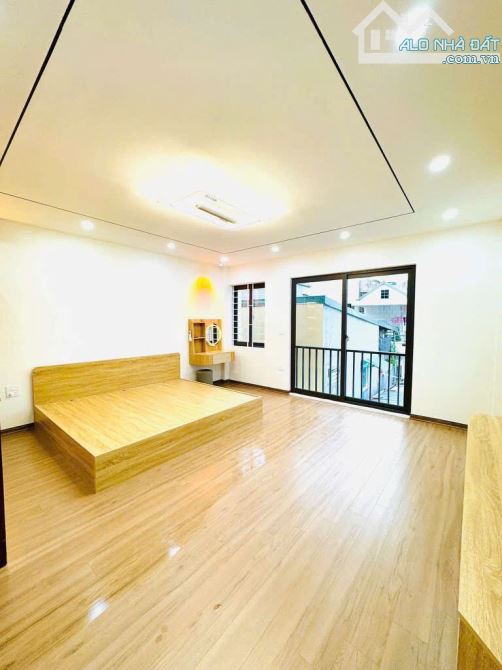 🚨 NHÀ 6 TẦNG - THANG MÁY – 52m2 – 3 MẶT THOÁNG - GIA THỤY - LONG BIÊN - 2