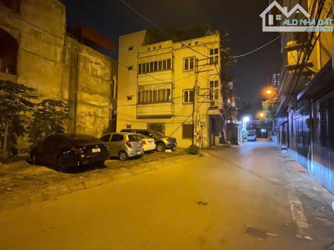BÁN NHÀ BÁT KHỐI DIỆN TÍCH RỘNG 70M2, MẶT TIỀN KHỦNG, Ô TÔ TRÁNH, KINH DOANH ĐỈNH - 2