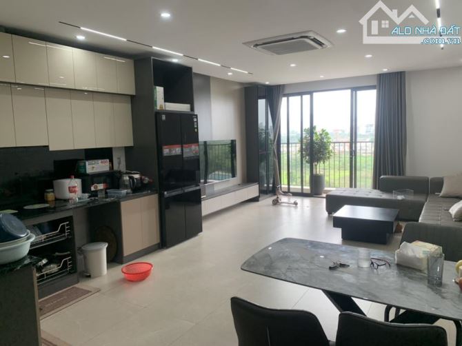 PHẢI THẬT NHANH - Tái định cư Ngọc Thụy - vỉa hè phân lô 55m 5tầng thang máy - giá đầu tư. - 2