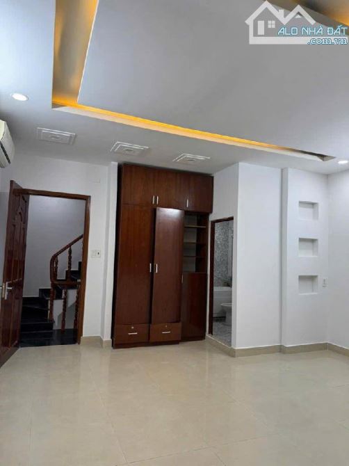 XE HƠI ngủ nhà - GẦN VẠN PHÚC CITY - 100M2 X3 TẦNG - KHÔNG QUY HOẠCH - NHỈNH 7 TỶ - 2