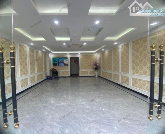 BÁN NHÀ PHÙNG CHÍ KIÊN 60m2 × 6T × MT 5,5m. 2 THOÁNG + THANG MÁY - 2 Ô TÔ TRÁNH - 2