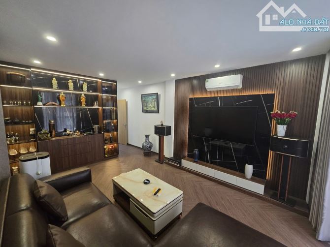 Gara oto thang máy phố Láng Hạ Quận Đống Đa 50m 17 tỷ 7 tầng vip đẹp long lanh - 2