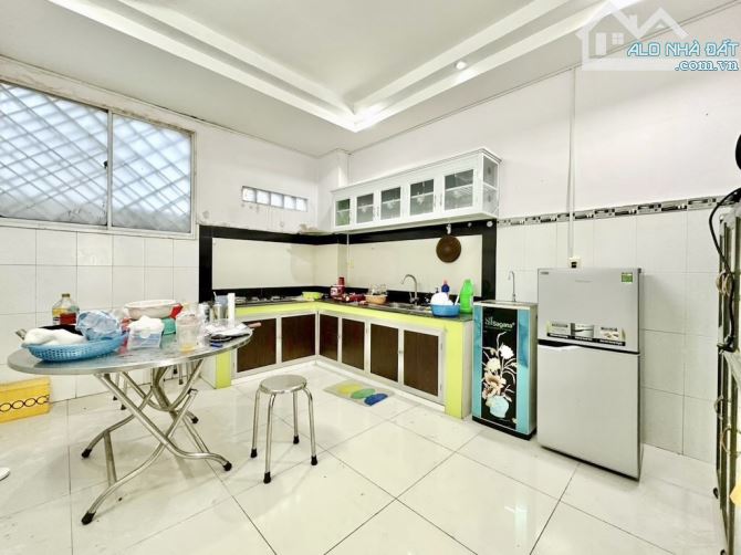 Siêu phẩm khu D phường 25, ngay ĐH Hutech - Hẻm 8m - Hơn 12 tỷ - 2