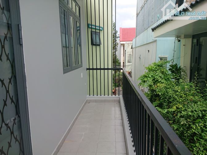 Nhà mới xây, Nguyễn Hồng Đào, Tân bình,53m2,3 tầng, 5,7m x 11,2m. chỉ 7 tỷ 8 - 2