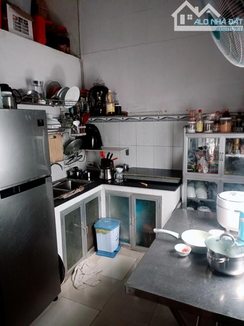 Bán nhà 75m2, mặt tiền KD , Gần Chợ Long Thạnh Mỹ, Q9. Giá 4.9 tỷ - 2