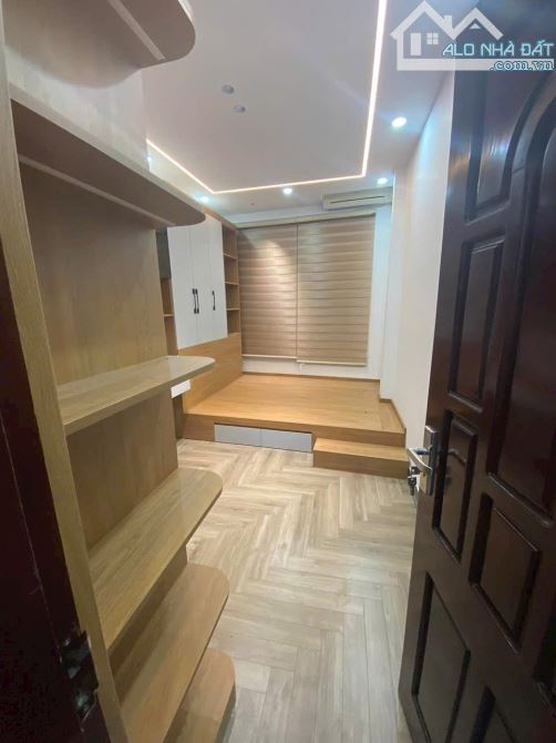 BÁN NHÀ 🏠 Ngõ Thịnh  Quang,Đống đa, DT 37m, 4 Tầng, MT 3,2 m, 🧧 G.iá 7,8 tỷ - 2