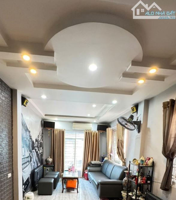 BÁN NHÀ NGUYỄN VĂN CỪ, LONG BIÊN- 5 TẦNG, VỊ TRÍ VIP, NGÕ THÔNG, AN SINH ĐỈNH, HƠN 7 TỶ - 2