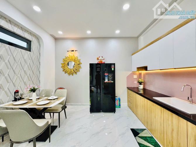 NHÀ MỚI BÌNH THẠNH - FULL NỘI THẤT Ở NGAY - HẺM THOÁNG GẦN SÁT MẶT TIỀN 2 TẦNG CHỈ 5.1 TỶ - 2