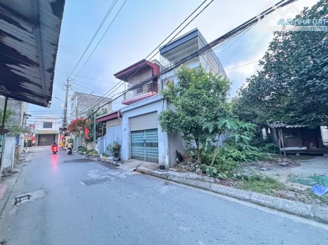 🌺 BÁN LÔ ĐẤT MẶT ĐƯỜNG NAM THÀNH  - Diện tích: 137m (ngang 8m, nở hậu) - Hướng Đông - Vị - 2