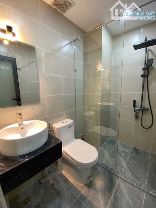 Căn Hộ 1 Phòng Ngủ Ban Công Máy Giặt Riêng Thang Máy Sân Bay TSN Quận Tân Bình - 2