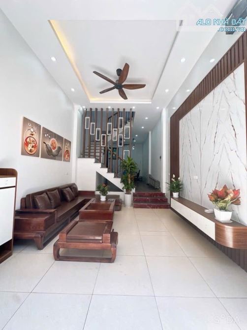 SIÊU PHẨM NHÀ LĨNH NAM - HOÀNG MAI 40M2 GIÁ 3.6 TỶ - 2
