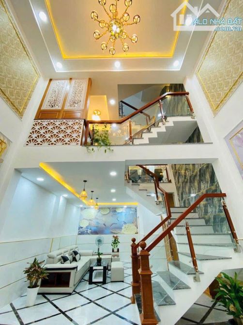 BÁN NHÀ ĐẸP P13 GÒ VẤP 4 TẦNG 3PN Ô TÔ VÔ THOẢI MÃI CHỈ 5.85 TỶ - 2