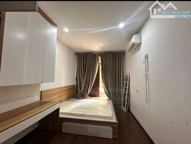 PHÂN LÔ Ô TÔ NGÕ THÔNG - TRƯỚC NHÀ HƠN 3M – 53M*3T – HƠN 13 TỶ - 2